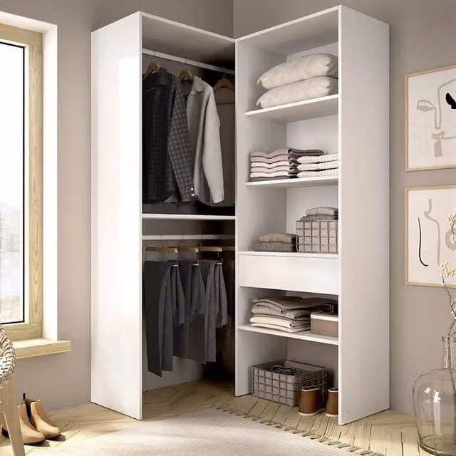 Armadio da camera da letto DMORA con ante scorrevoli, design moderno bianco lucido e finiture rovere, L: 88 cm, H: 185 cm