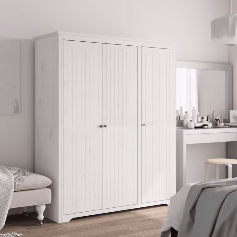Armadio BODO vidaXL in legno massello di pino bianco con ante a battente, L: 146 cm, P: 53,5 cm, H: 173 cm