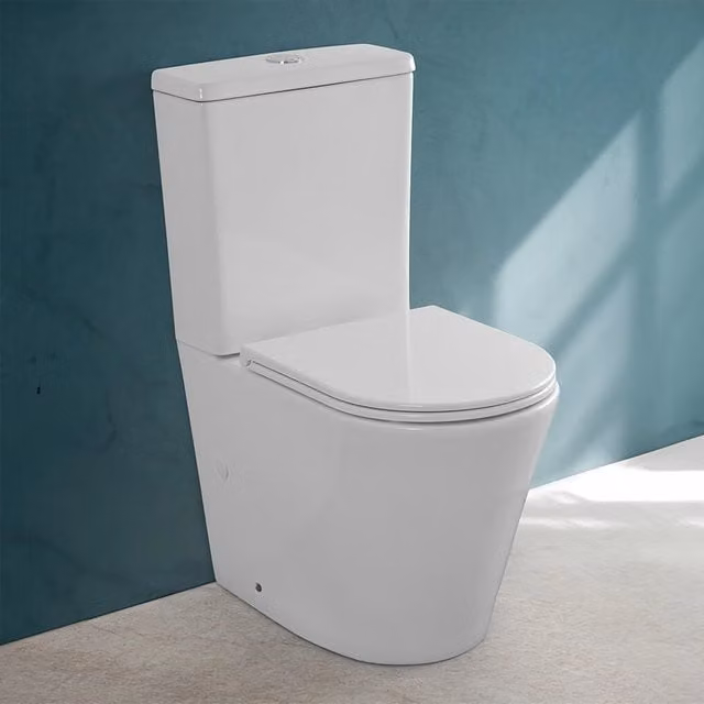 Wc monoblocco filomuro Klan in ceramica bianca con tecnologia rimless tornado e sedile soft close L: 39,0 cm, P: 62,5 cm, H: 40,0 cm