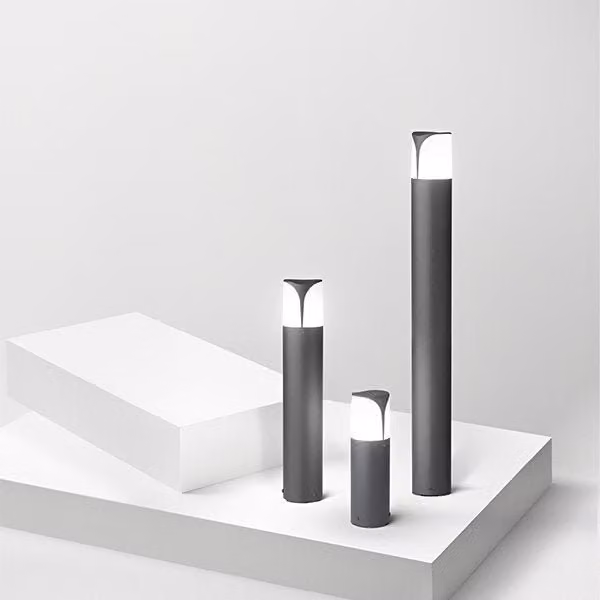 Gea Lillibet Palo Outdoor, lampada da giardino a colonna in metallo e plastica, bianca o grigia, con tecnologia LED e attacco E27