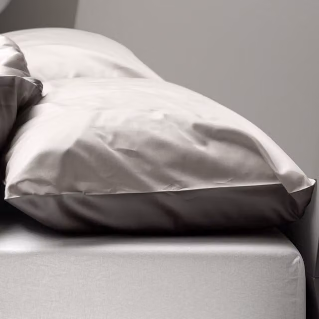 Federa copricuscino reversibile DaunenStep Oasi Kiss in cotone Mako Satin grigio
