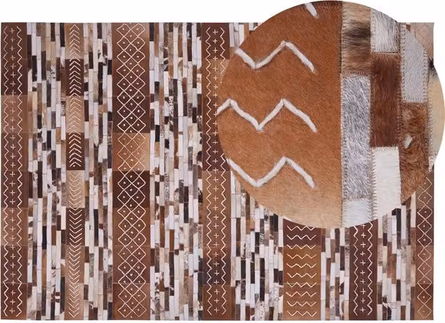 Tappeto in pelle di vacchetta patchwork marrone con motivi scandinavi BELIANI L: 140 cm, P: 200 cm