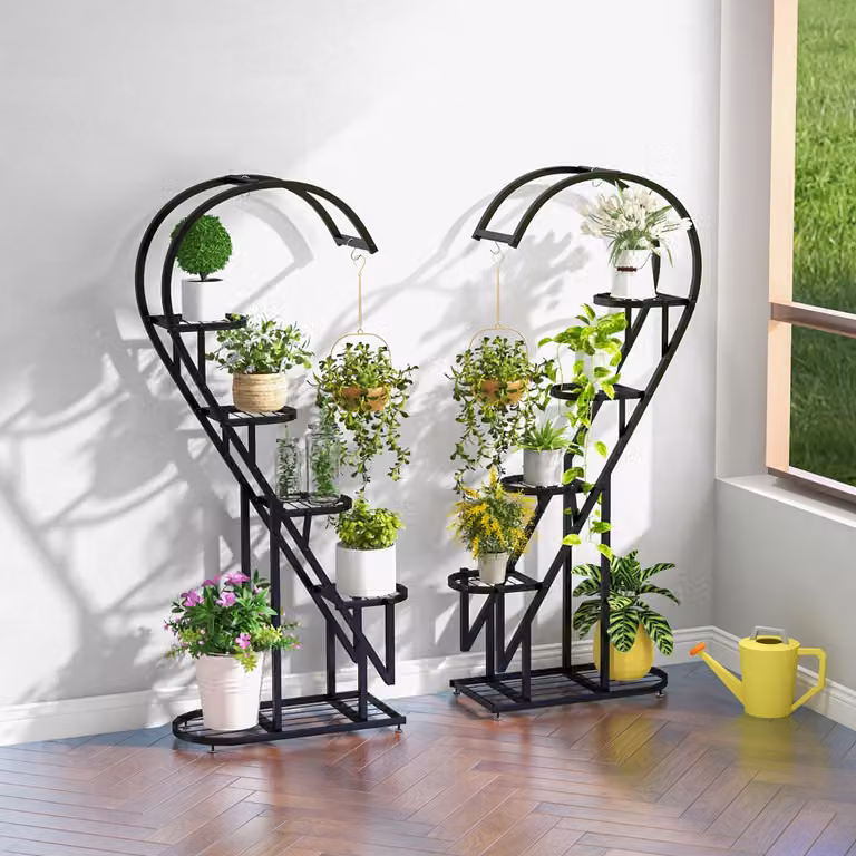 Set di 2 Scaffali Porta Piante Costway in Metallo a 5 Livelli con Design a Cuore e Ganci, Colore Nero Opaco