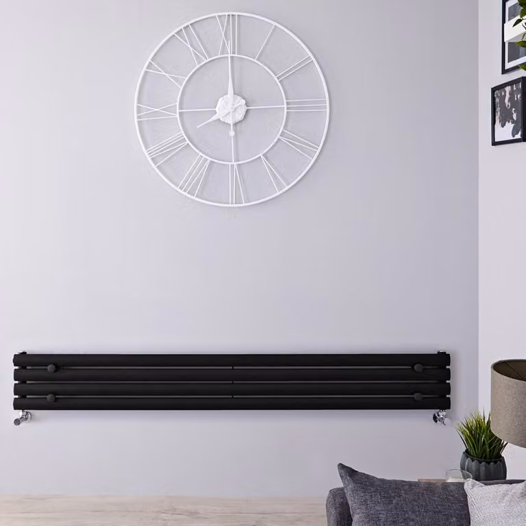 Radiatore di Design Orizzontale a Pannello Singolo HudsonReed in Acciaio Nero L: 160 cm, H: 23,6 cm
