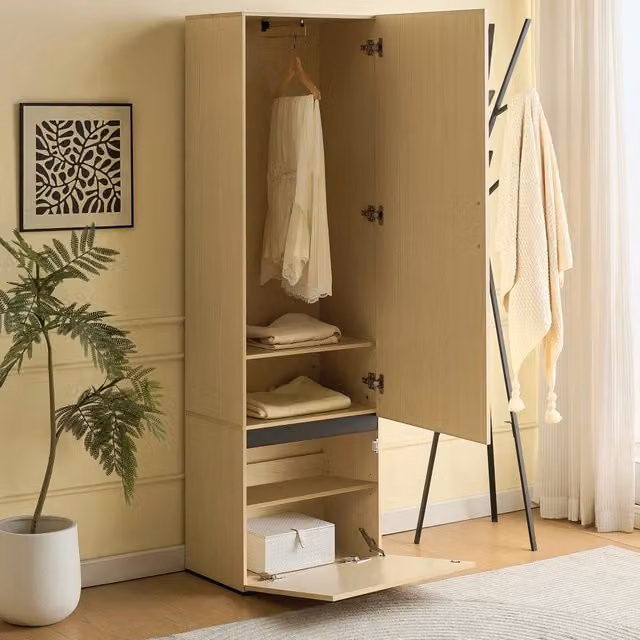 Armadio stretto moderno con specchio e asta estraibile in MDF effetto legno per ingresso e camera, H: 179,5 cm, L: 54 cm, P: 34,5 cm