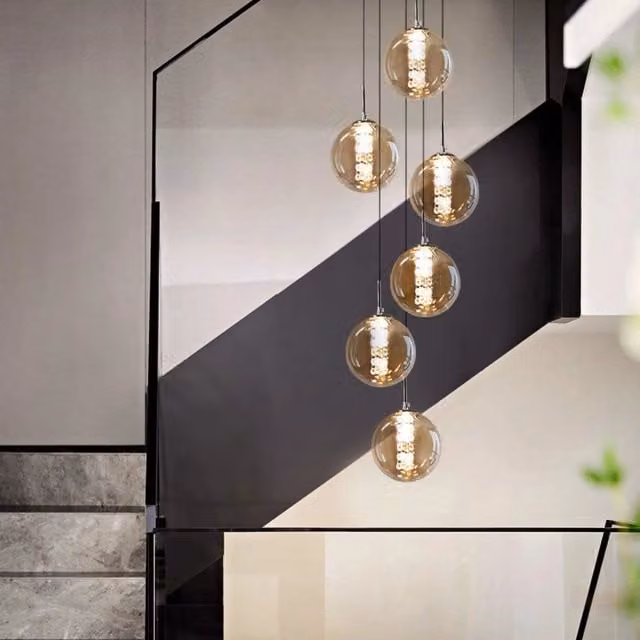 ZMH Lampada a sospensione LED moderna con paralume in vetro trasparente e finitura cromata, regolabile in altezza