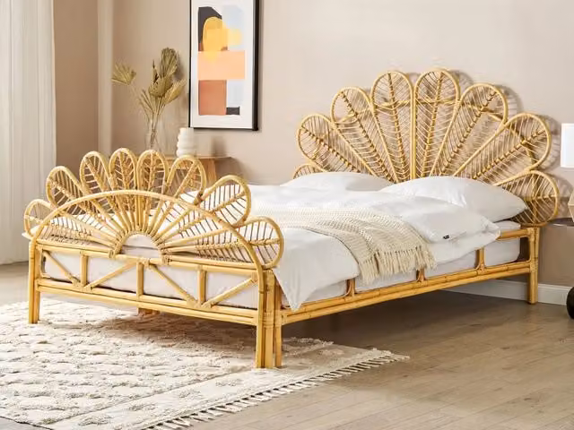 Letto matrimoniale Beliani in rattan e legno stile boho, colore beige e marrone, L/P/H: 160 x 200 x 133 cm