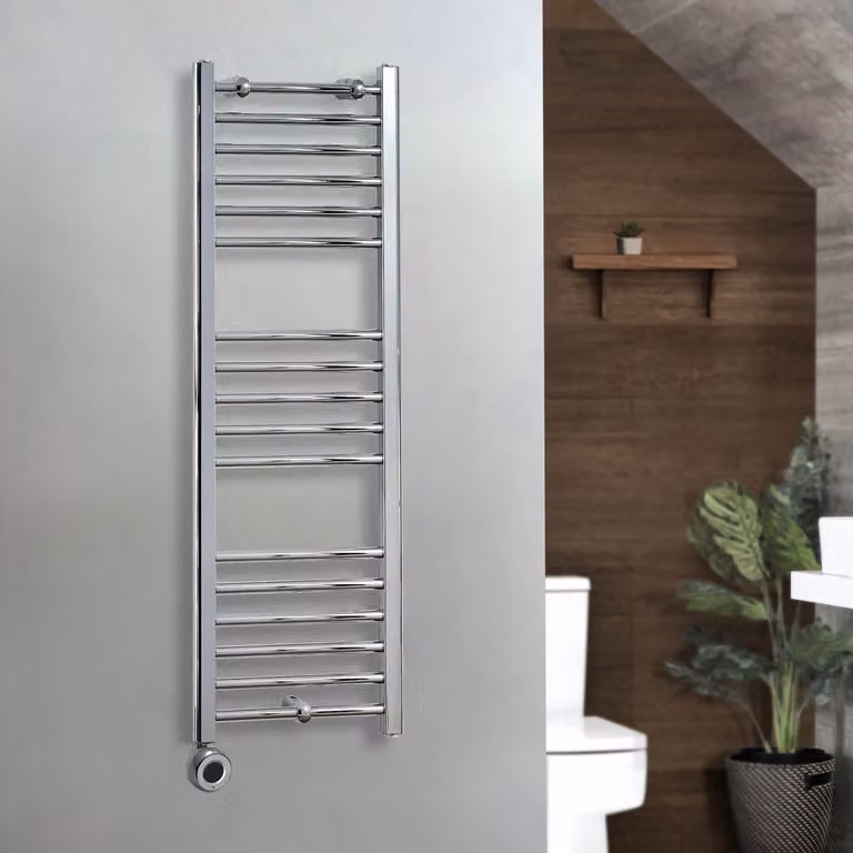 Scaldasalviette Elettrico Diritto Cromato Kent ECOSO by Hudson Reed con Elemento Termostatico Wi-Fi e Presa Elettrica, L: 120 cm, P: 40 cm