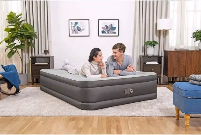 Bestway Letto ad Aria Fortech con Pompa Integrata, Grigio e Bianco, L: 203 cm, P: 152 cm, H: 46 cm