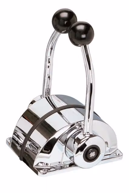 Scatola di comando Ultraflex B302 per 2 motori in colore silver e ottone