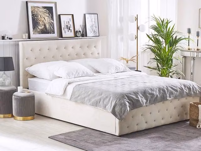 Letto Beliani in velluto beige con testiera trapuntata stile Chesterfield e contenitore a sollevamento L/P/H: 140 x 200 x 151 cm