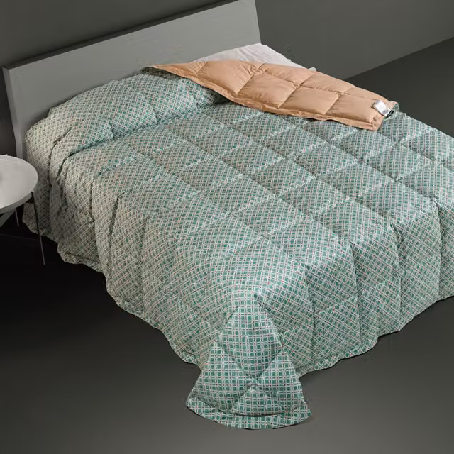 Trapunta in piuma DaunenStep con fantasia geometrica contemporanea, traspirante e termoregolatrice per l'inverno