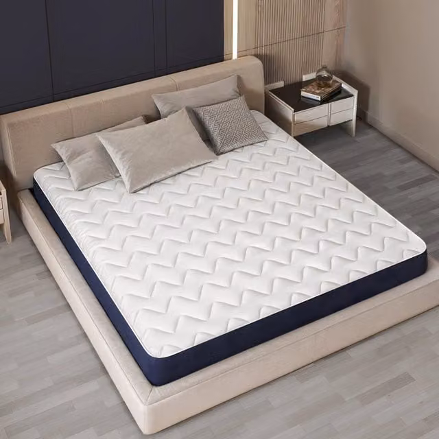Materasso matrimoniale Essential The White Stone in Waterfoam Ipoallergenico, colore bianco, L: 180 cm, P: 200 cm, H: 18 cm