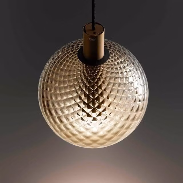 Lampada a sospensione Olev Beam Stick Nuance Balloton in vetro trasparente e metallo oro/ottone con LED e altezza regolabile