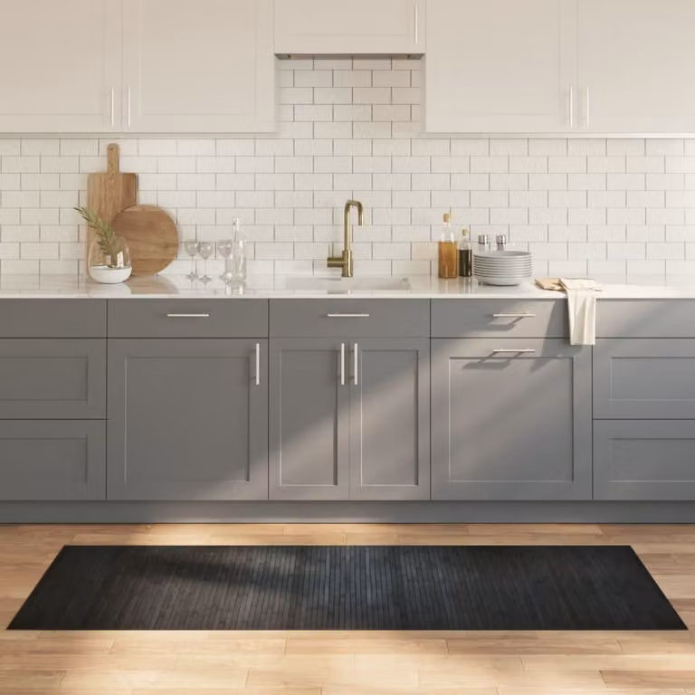 Tappeto rettangolare moderno vidaXL in bambù e polipropilene, grigio e nero, antiscivolo, L: 70 cm x P: 200 cm
