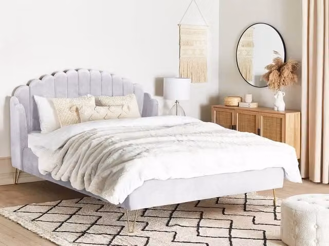 Letto Beliani con rete e testata capitonné in velluto grigio, L/P: 180 x 200 cm