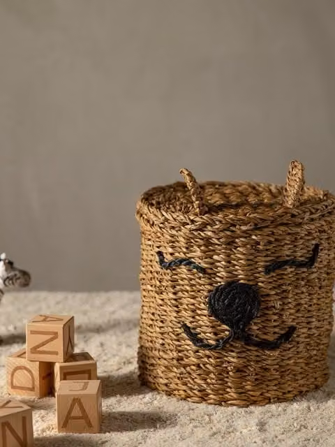 Cesto in fibra di seagrass Mikky con coperchio marrone Kenay Home