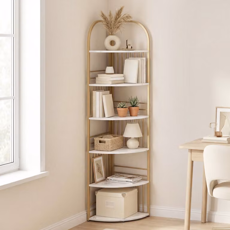 Scaffale angolare Costway con 6 ripiani in metallo, Espositore verticale moderno bianco e oro per soggiorno, camera da letto o ufficio