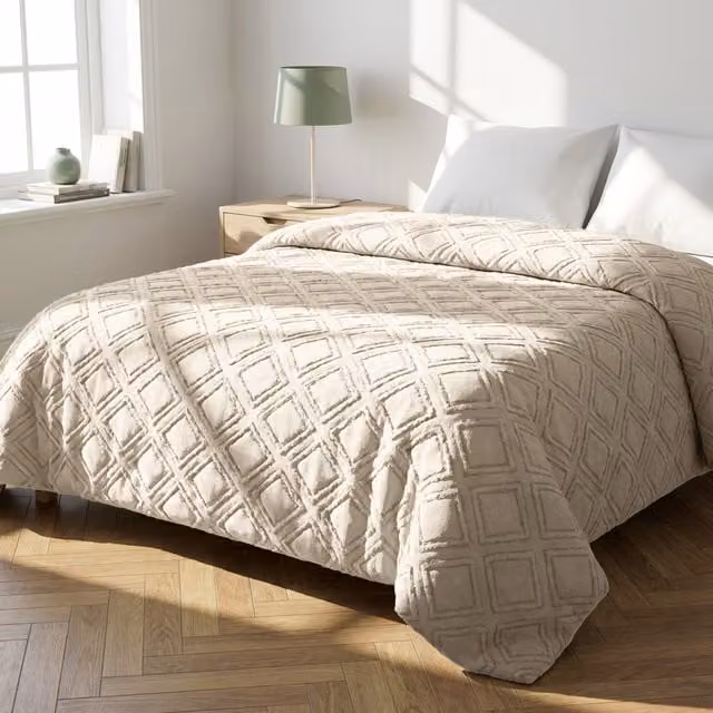 Trapuntino matrimoniale in microfibra con motivo geometrico beige per primavera ed autunno
