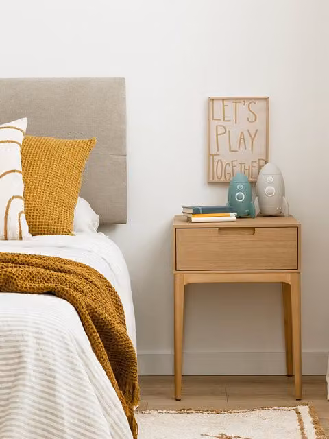 Comodino Vinti per bambini in rovere impiallacciato marrone Kenay Home