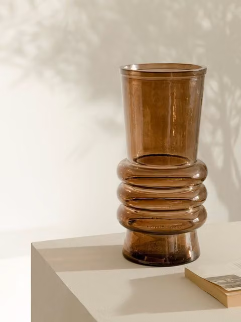 Vaso Floen in vetro marrone grande di Kenay Home