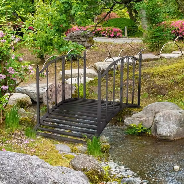 Ponte da giardino WISHDOR in acciaio nero con corrimano, stile vintage, L: 119 cm