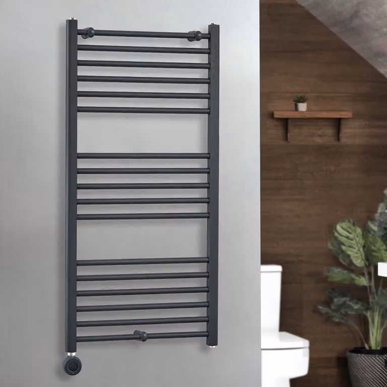 Scaldasalviette Elettrico Antracite ECOSO by Hudson Reed con Elemento Termostatico Wi-Fi Cablato L: 60 cm, H: 120 cm